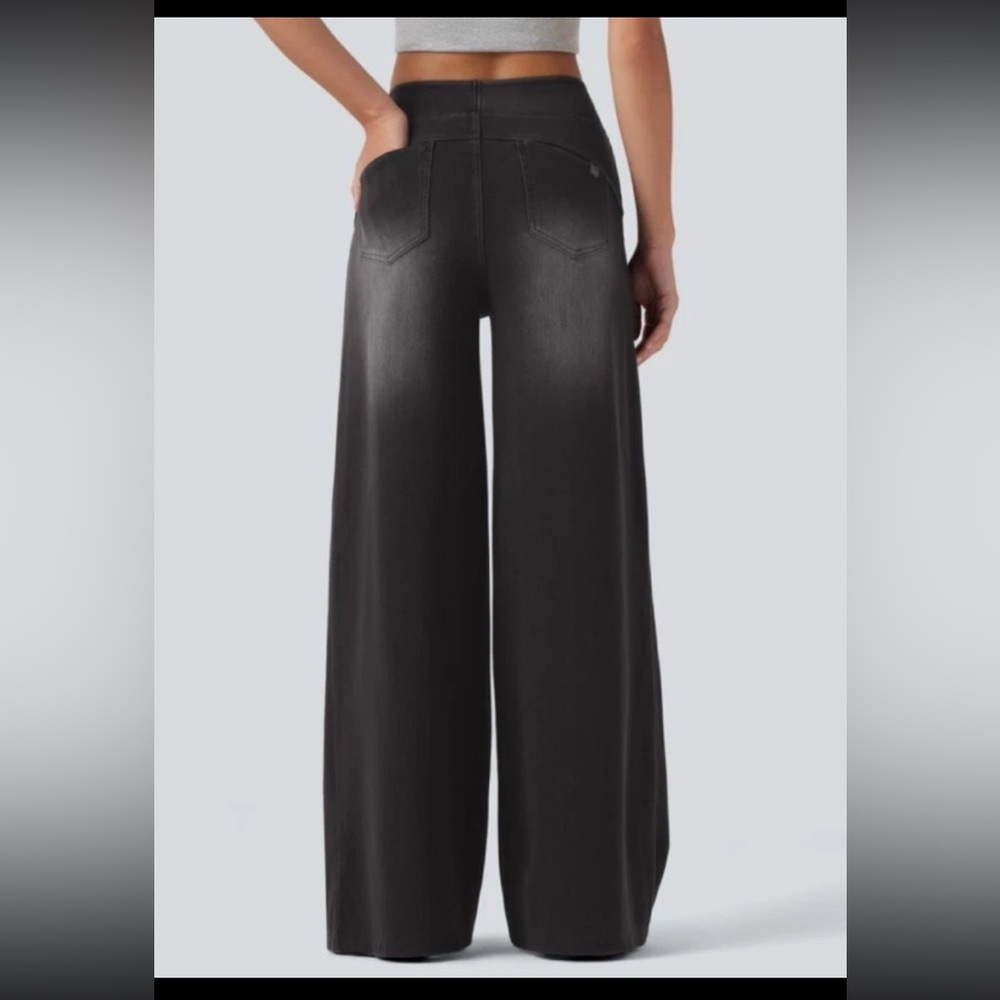 NWT Women’s Halara Flex Denim Jeans Wide Leg, 4-Way Stretch, Size L Black Wash - Picture 2 of 8